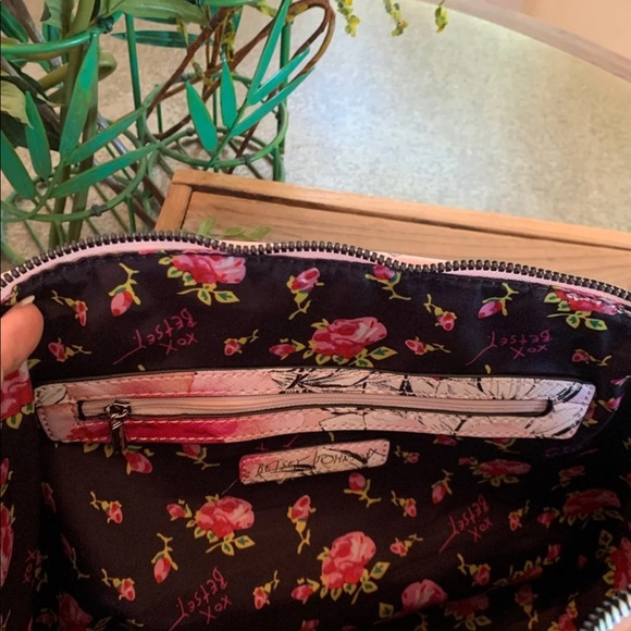 BETSEY JOHNSON PINK/WHITE/BLACK CROSSBODY SATCHEL - Picture 7 of 10